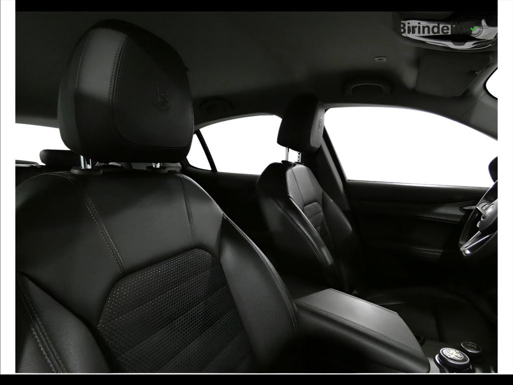 ALFA ROMEO Stelvio - Stelvio 2.2 Turbodiesel 180 CV AT8 Q4 Executive