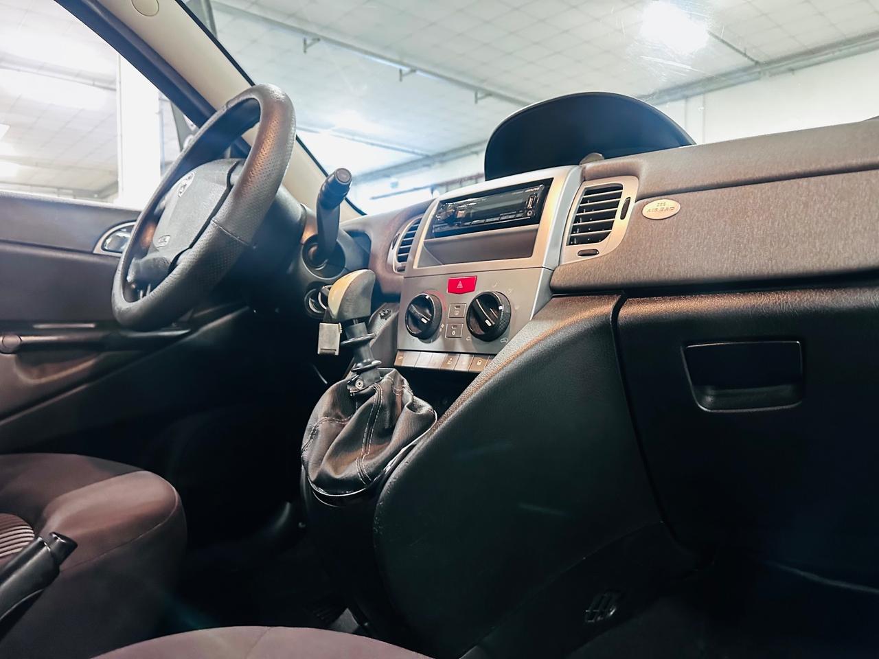 Lancia Ypsilon 1.4 Platino Ecochic GPL