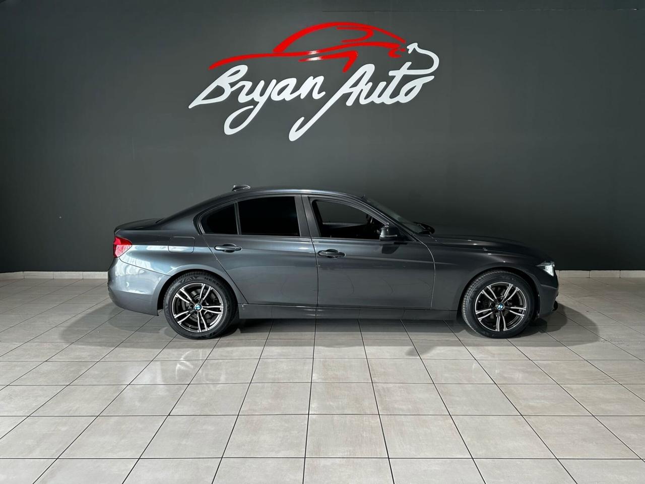 Bmw 320 320d Business Advantage IVA ESPOSTA