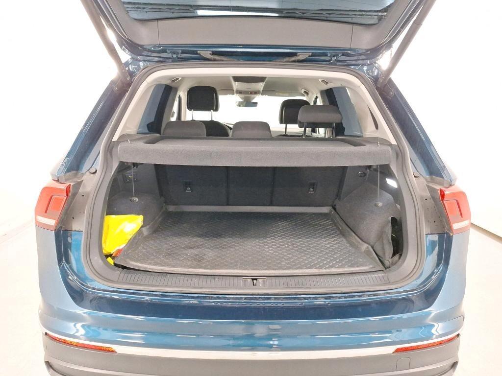 VOLKSWAGEN TIGUAN 2.0 TDI 122CV 6M. SCR LIFE ( FARI LED - DIGITAL COCKPIT - ADAPTIVE CRUISE - NAVI - APP CONNECT - PARK PILOT - TELECAMERA POST. )