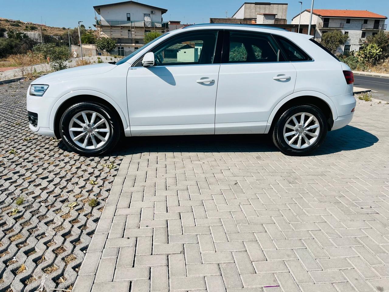 Audi Q3 2.0TDI QUATTRO CONDIZIONI DA VETRINA 2014