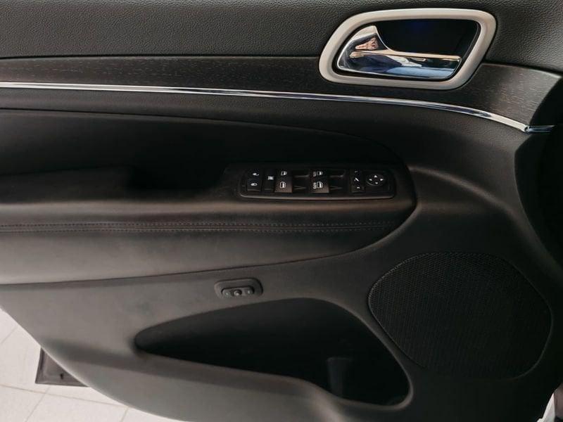 Jeep Grand Cherokee 3.0 V6 CRD 250cv NIGHT EAGLE Euro6