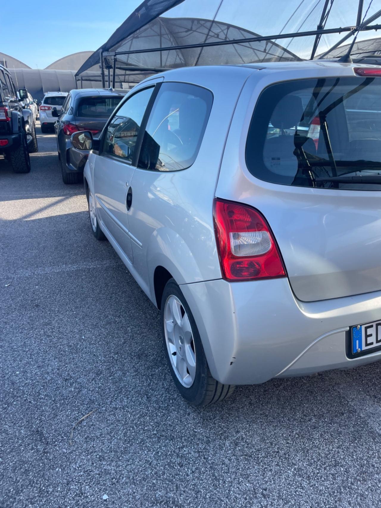 Renault Twingo 1.2 16V LEV SkyLight Benz/Gpl