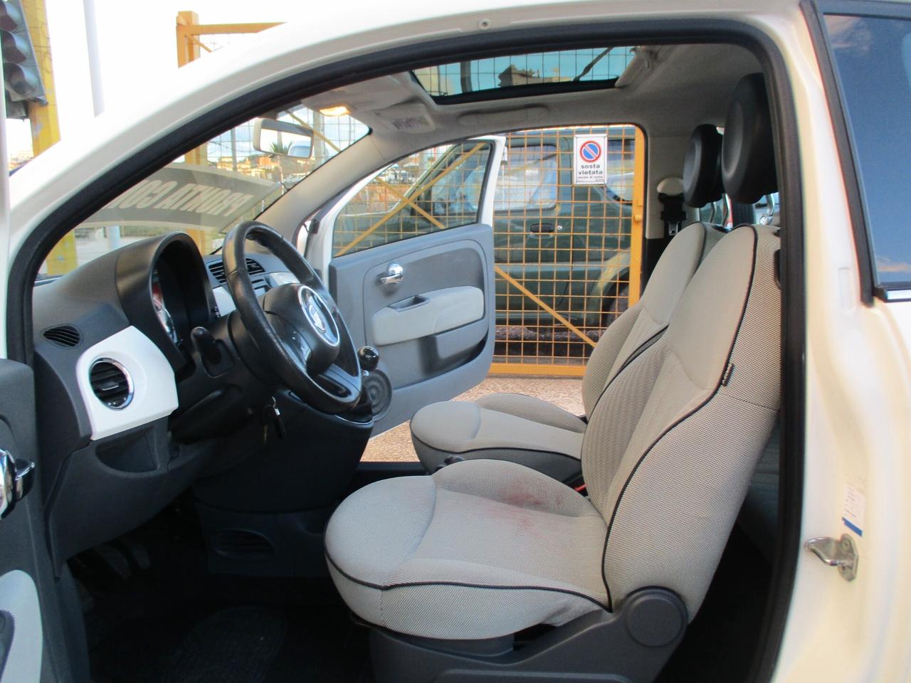 Fiat 500 1.2 Lounge MOLTO BELLA 2012