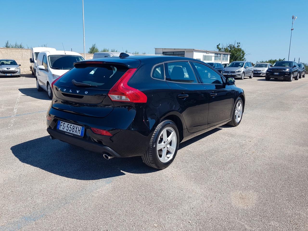 Volvo V40 2.0 D2 120CV FARI LED