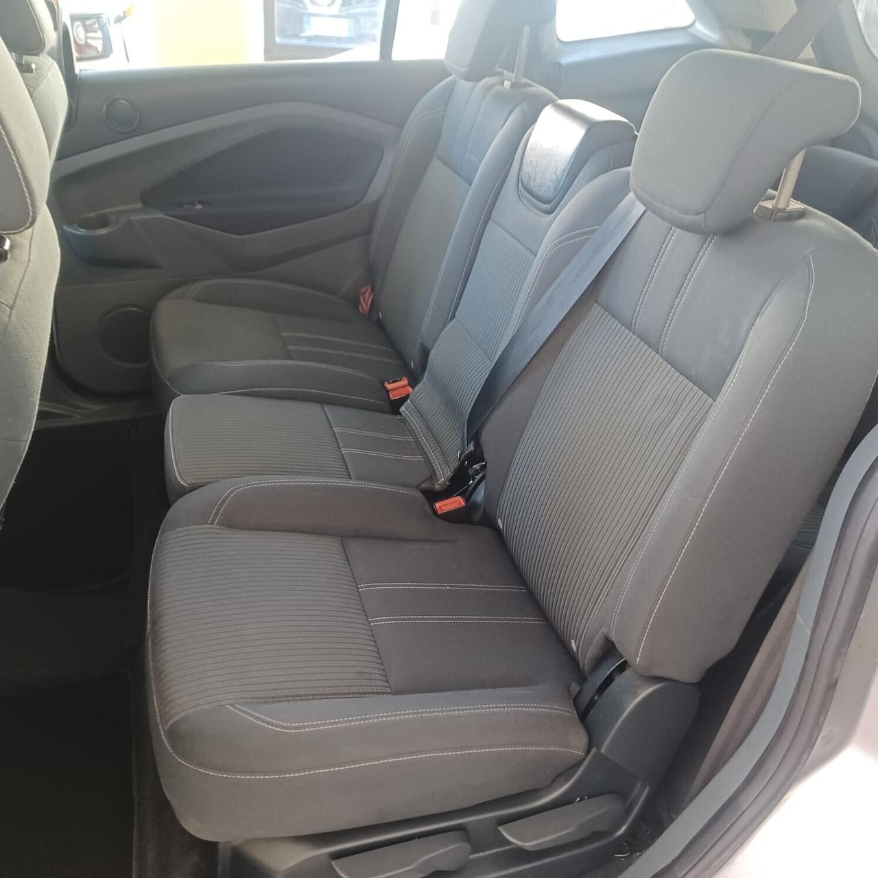 7 POSTI FORD C-MAX 1.6 TDI DISTRIBUZIONE FATTA