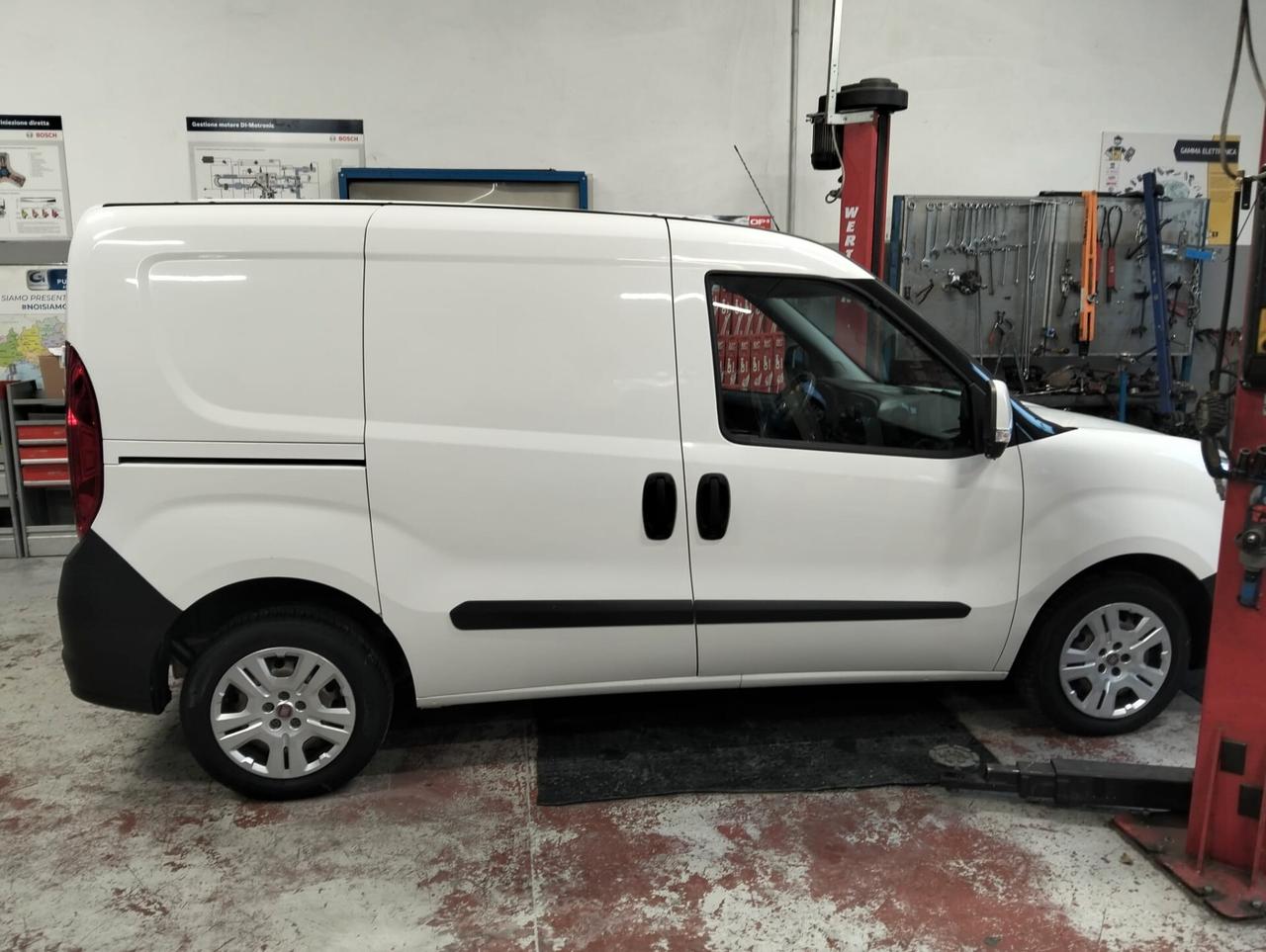 Fiat doblo 1300 m.j. 3 posti solo 12800km