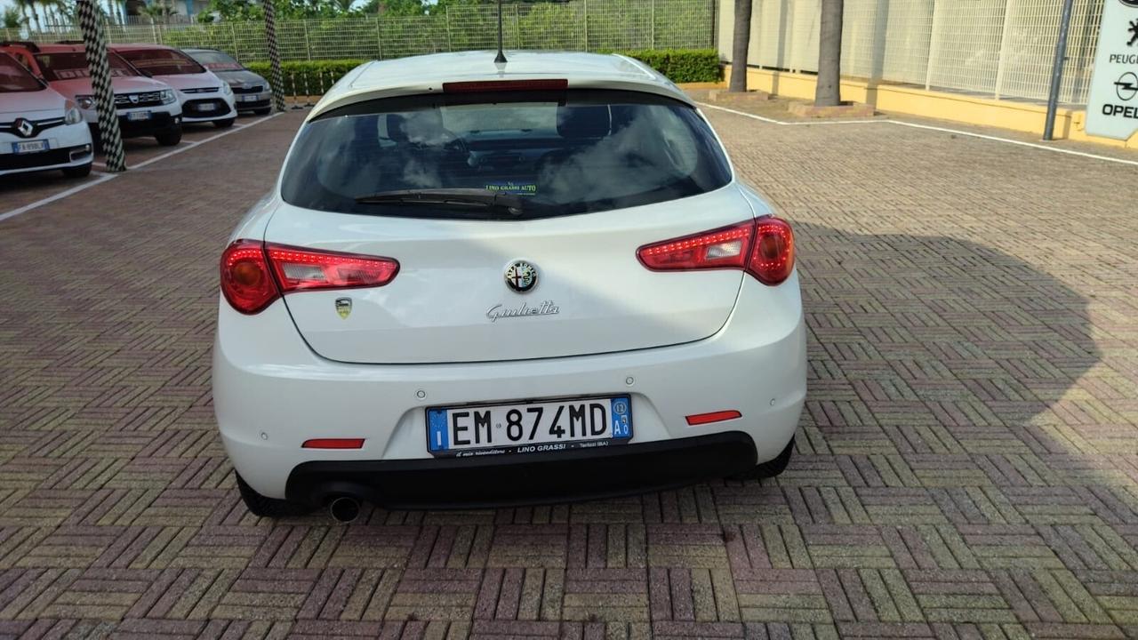 Alfa Romeo Giulietta 1.6 JTDm-2 105 CV Distinctive