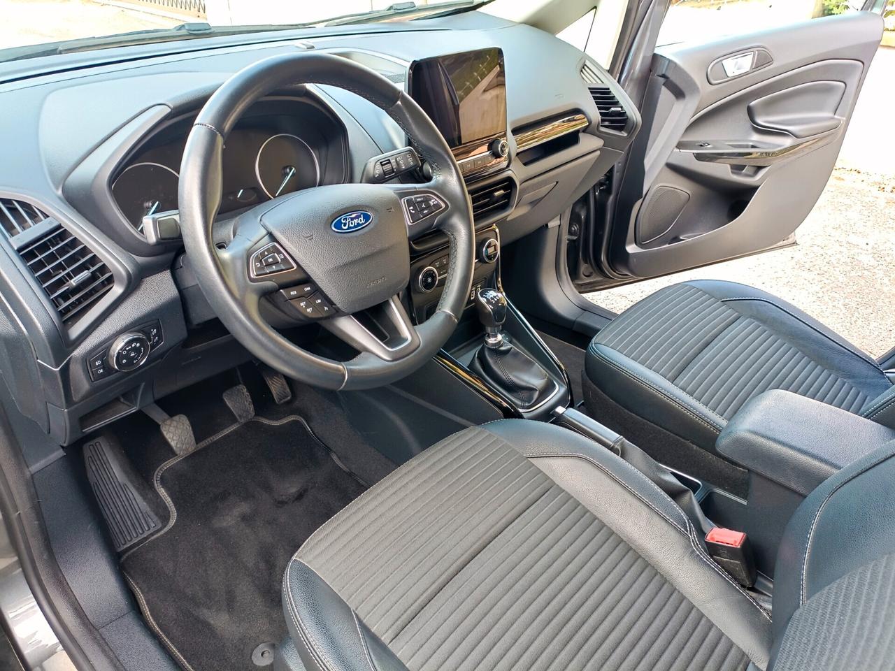 Ford EcoSport GPL ST-Line