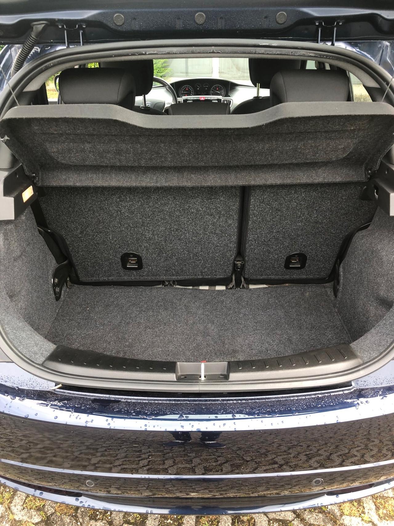 Lancia Ypsilon 1.2 69 CV 5 porte Elefantino Blu