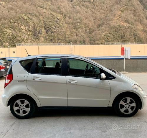 MERCEDES-BENZ A 160 CDI Avantgarde