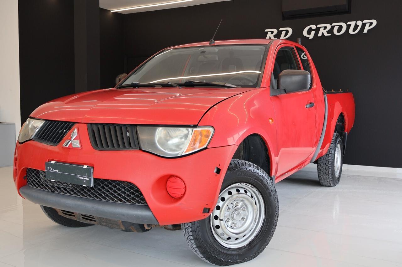 Mitsubishi L200 2.5 DI-D inform einzelkabine 4WD