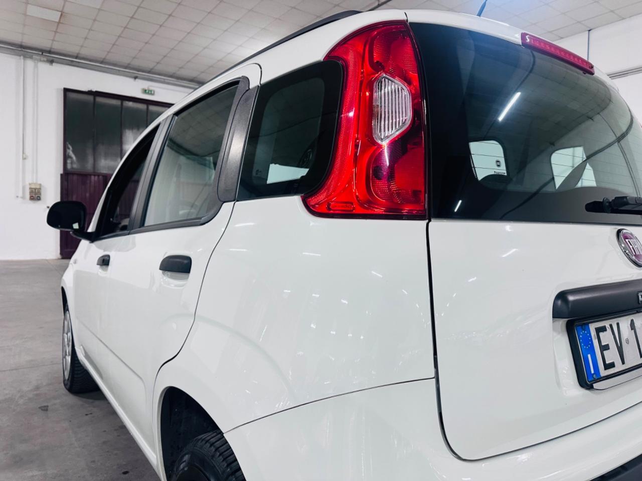 Fiat Panda 0.9 TwinAir Turbo Natural Power Lounge