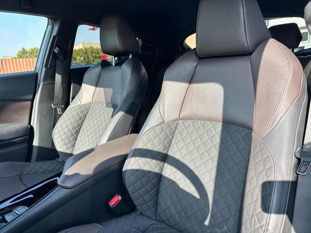 TOYOTA C-HR 1.8 Hybrid E-CVT Lounge OK NEOPATENTATI
