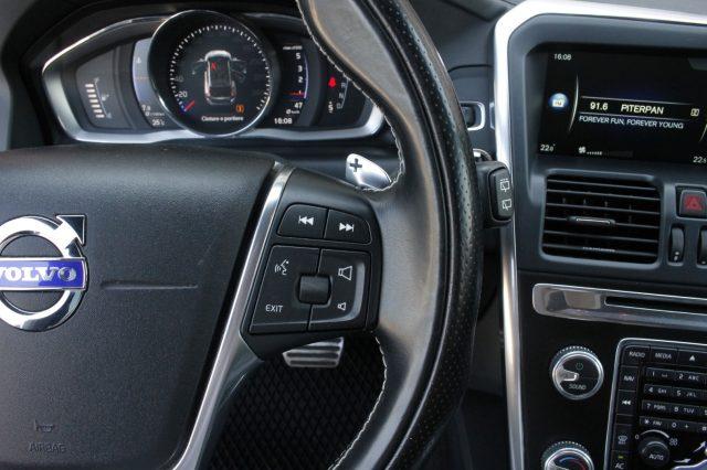 VOLVO XC60 D4 Awd Geartronic R-design Unicoprop. Pelle