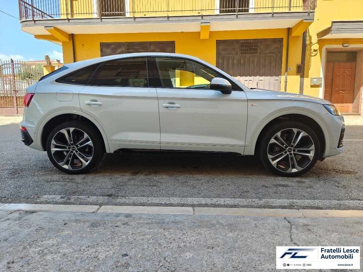 AUDI - Q5 Sportback 40 2.0 tdi mhev 12V S line quattro s tronic (Pronta Consegna !!!)