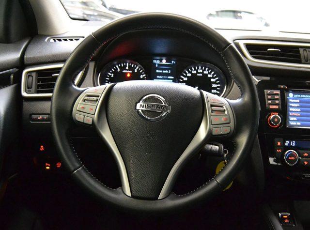 NISSAN Qashqai 1.2 DIG-T Tekna Navigatore Ok Neopatentati