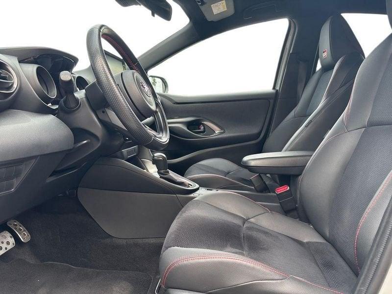 Toyota Yaris Hybrid GR Sport MY22