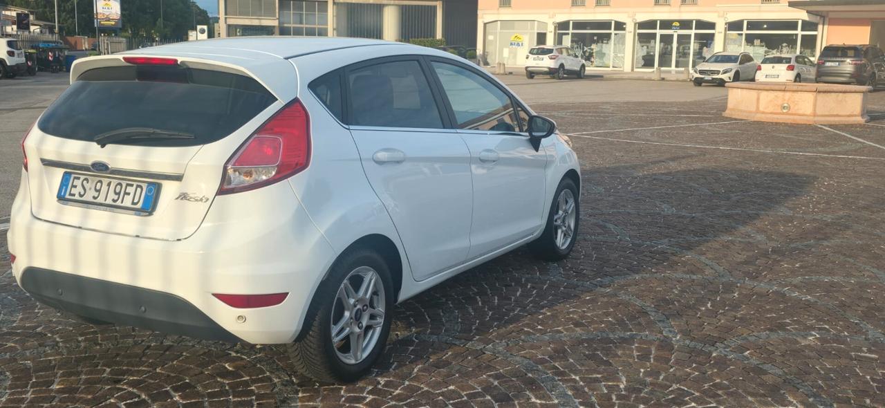 Ford Fiesta 1.6 TDCi 95CV 5 porte Individual