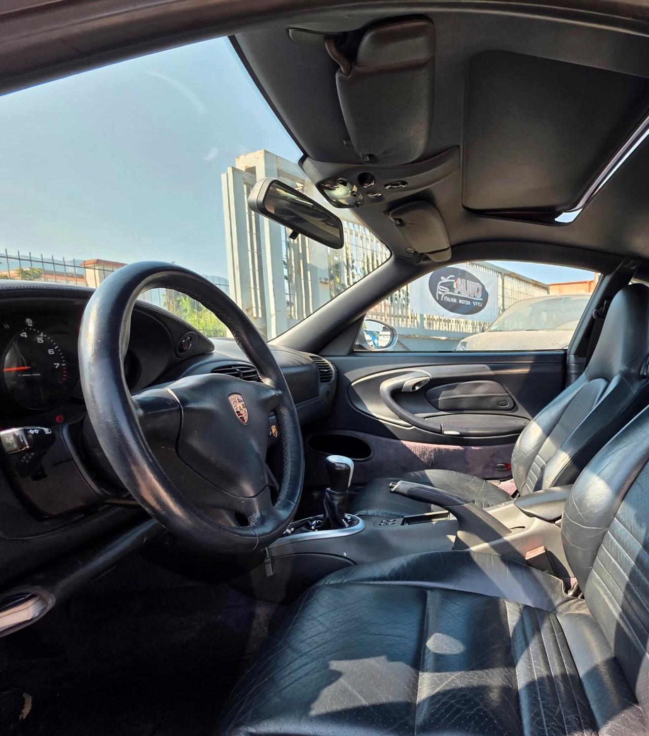 Porsche 911 996 (911 CARRERA)