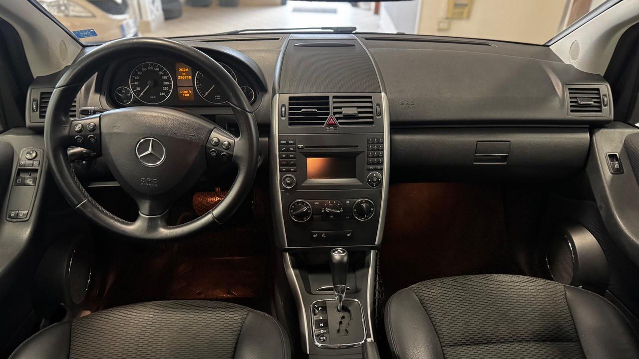 Mercedes-benz A 160 AUTOMATIC Premium GPL