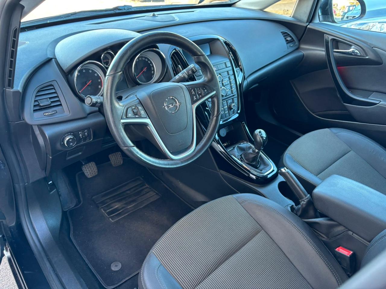 Opel Astra 1.4 Turbo 140CV Sports Tourer GPL Tech Cosmo