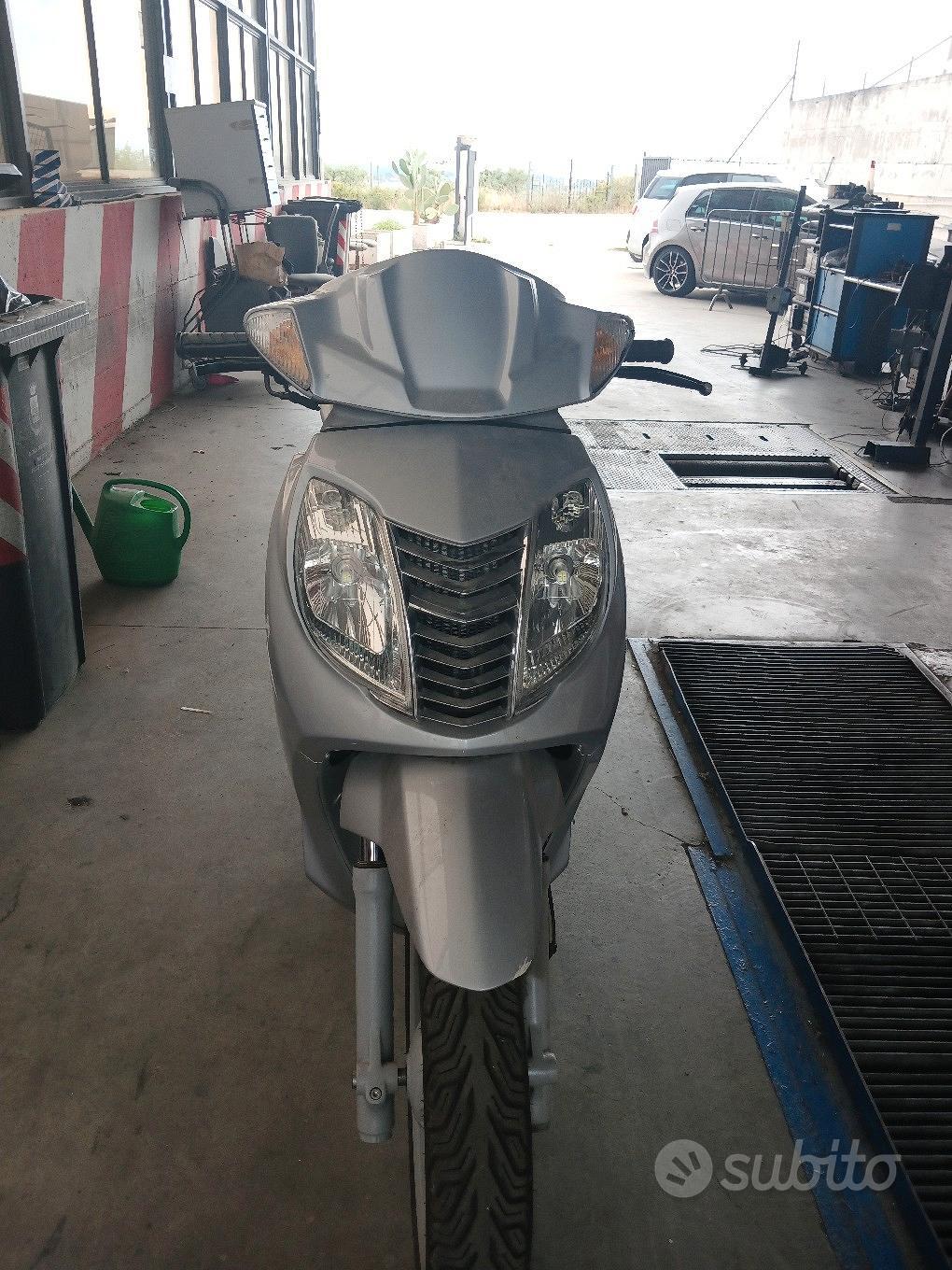 malaguti. 250
