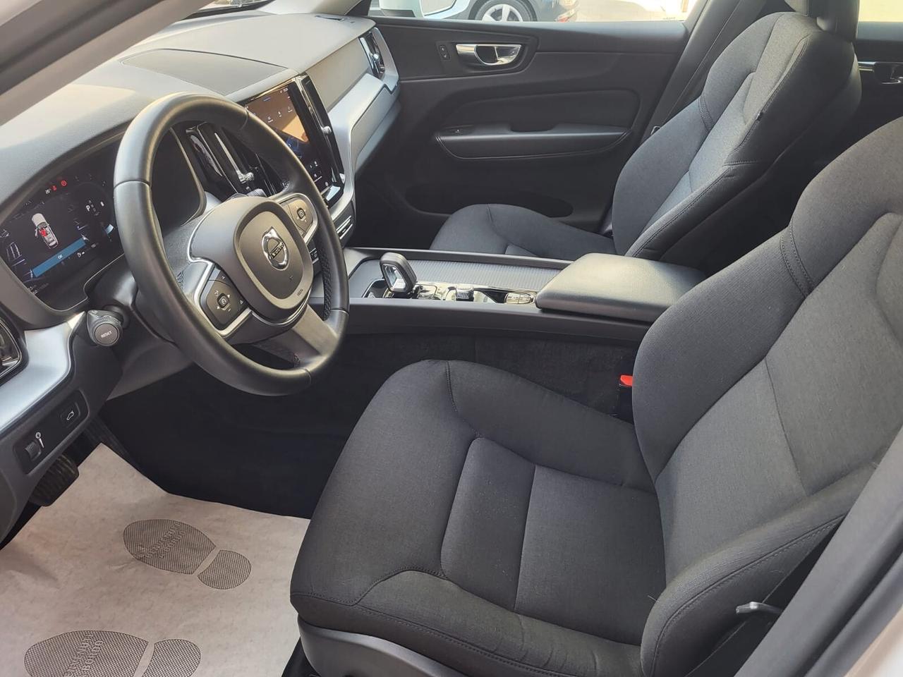 Volvo XC60 B4 HYBRID/Diesel Awd Geartronic Momentum....