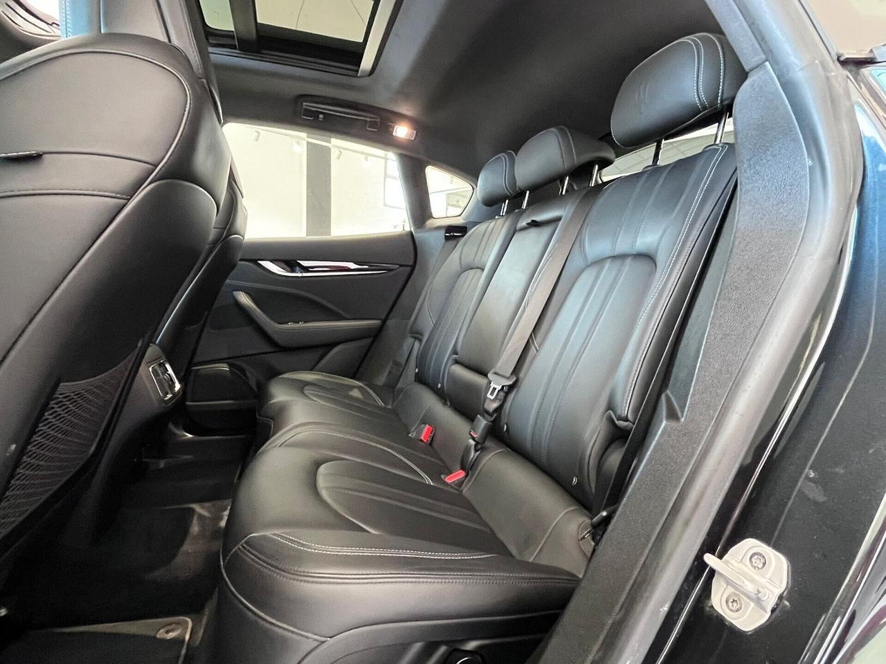 MASERATI LEVANTE 3.0 250CV GRANSPORT TETTO APRIBILE