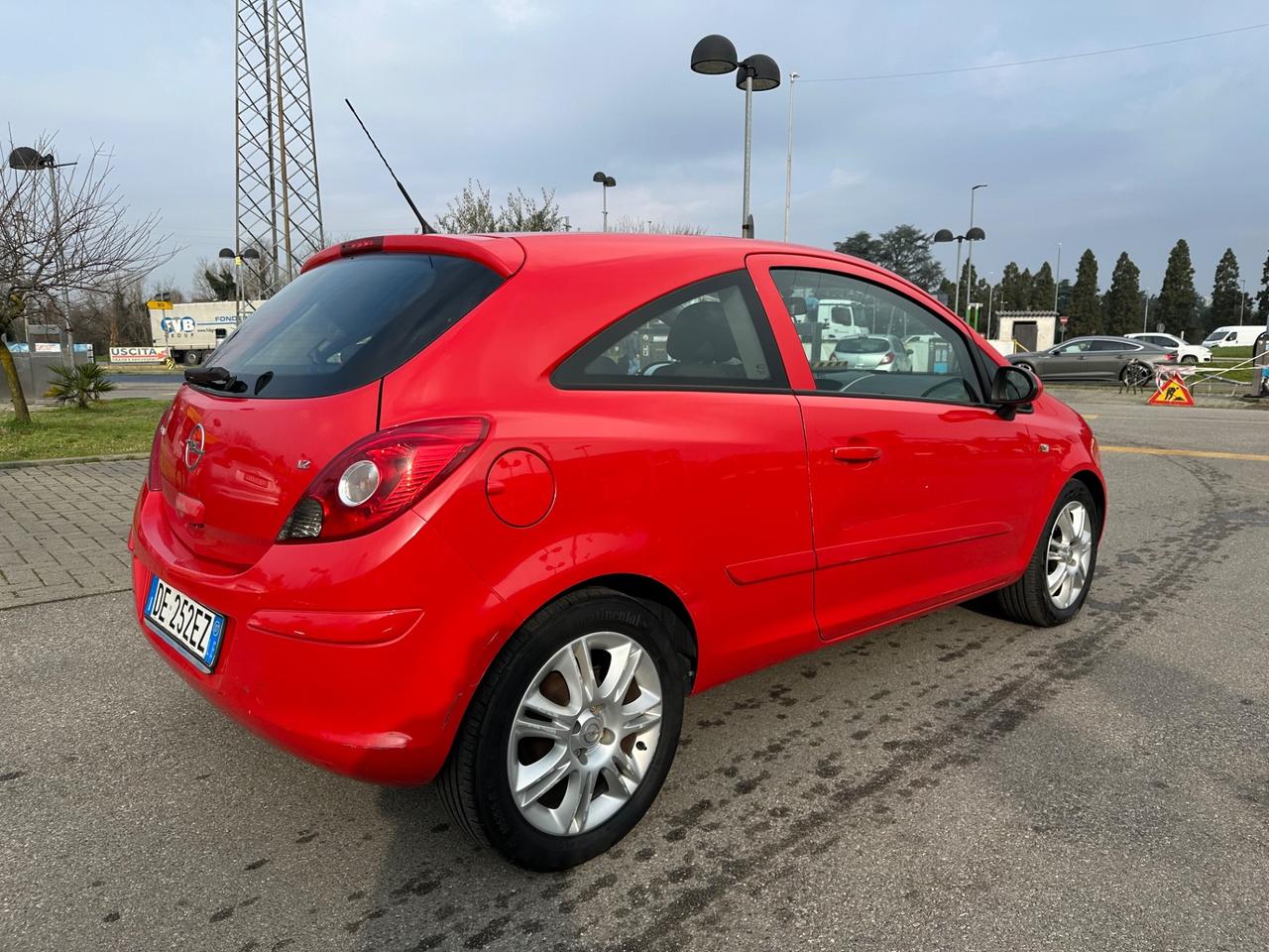 Opel Corsa 1.2 3 porte Sport