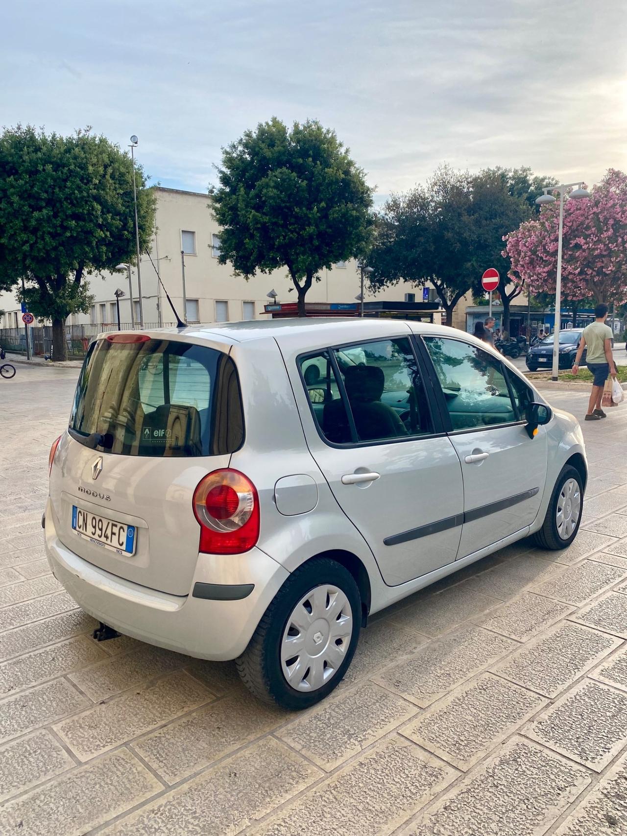 Renault Modus 1.5 dCi 82CV GANCIO TRAINO