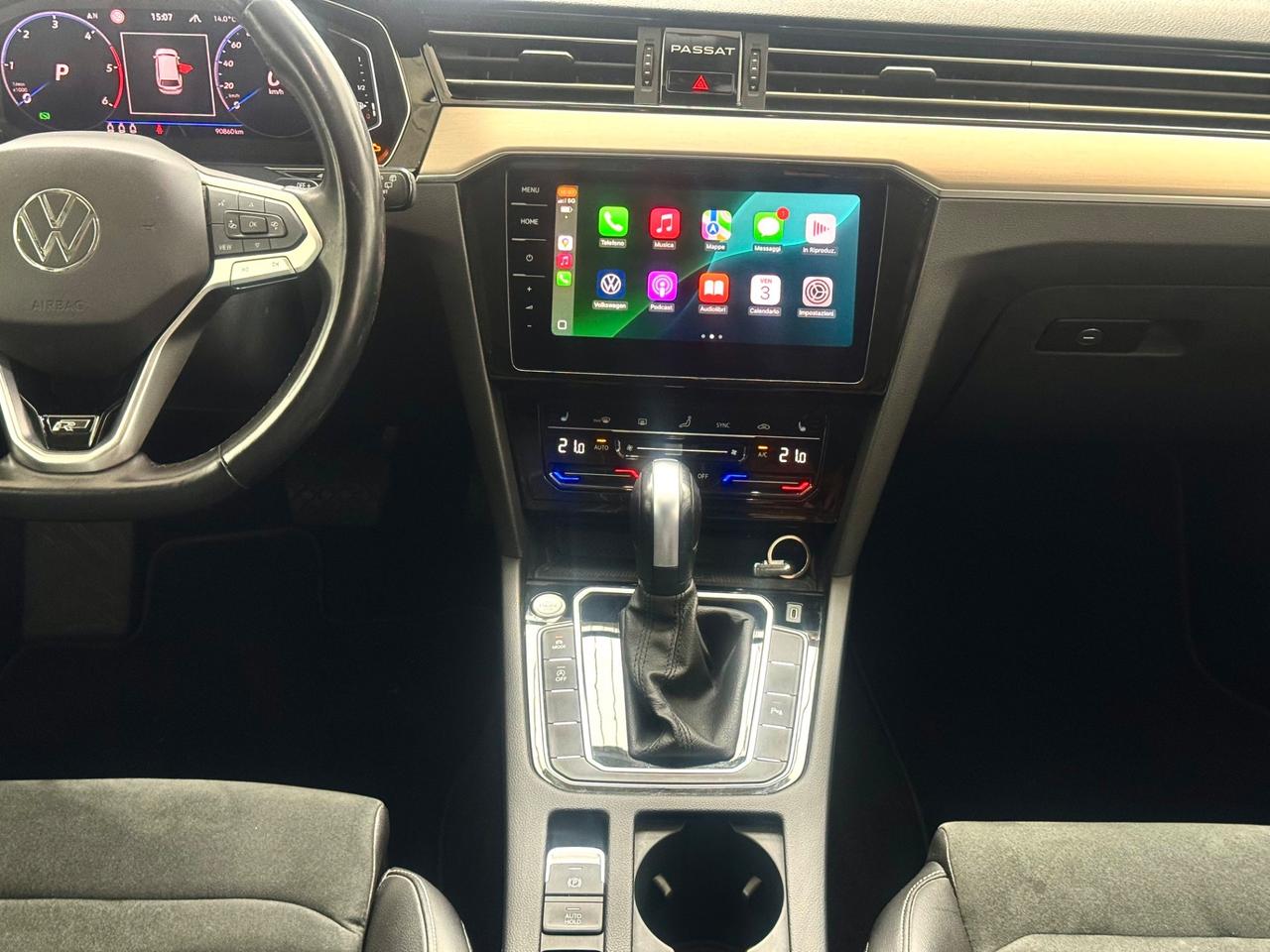 Volkswagen Passat R-Line 2.0 TDI SCR 200 CV DSG Executive