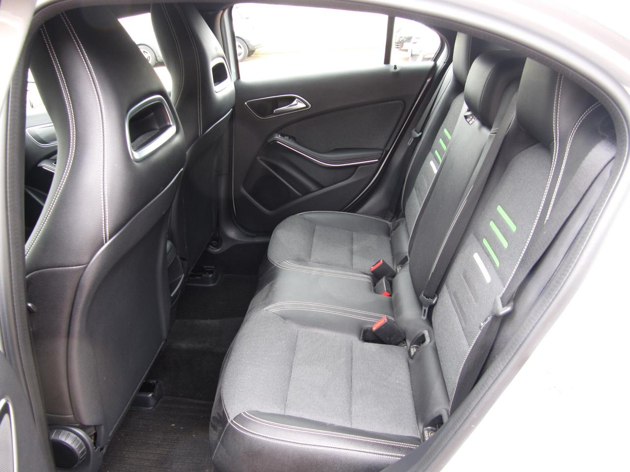 Mercedes-benz A 160 d Automatic Sport -