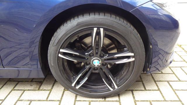 BMW 320 d xDrive Touring Business Advantage