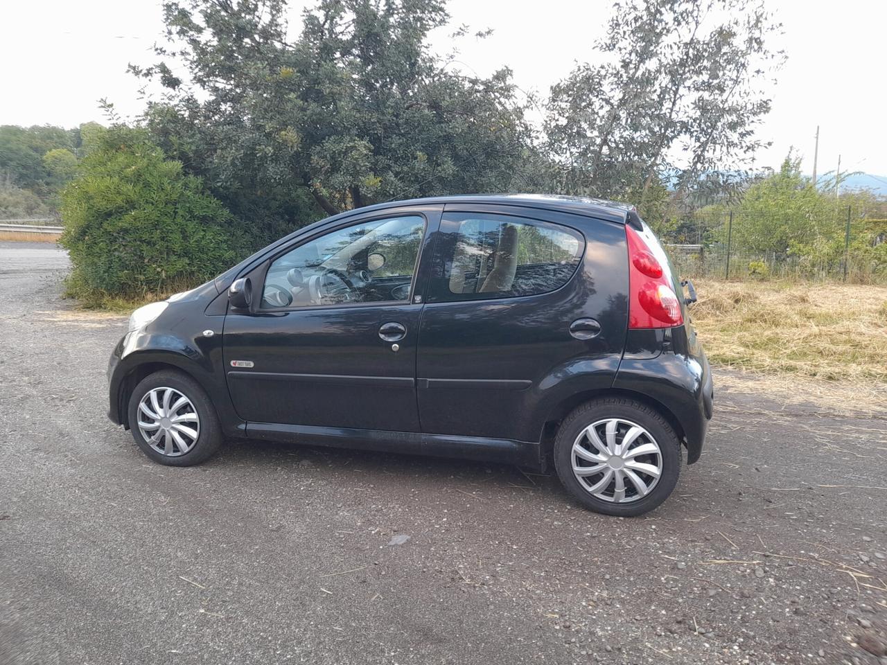 Peugeot 107 1.0 68CV 5p. Sweet Years