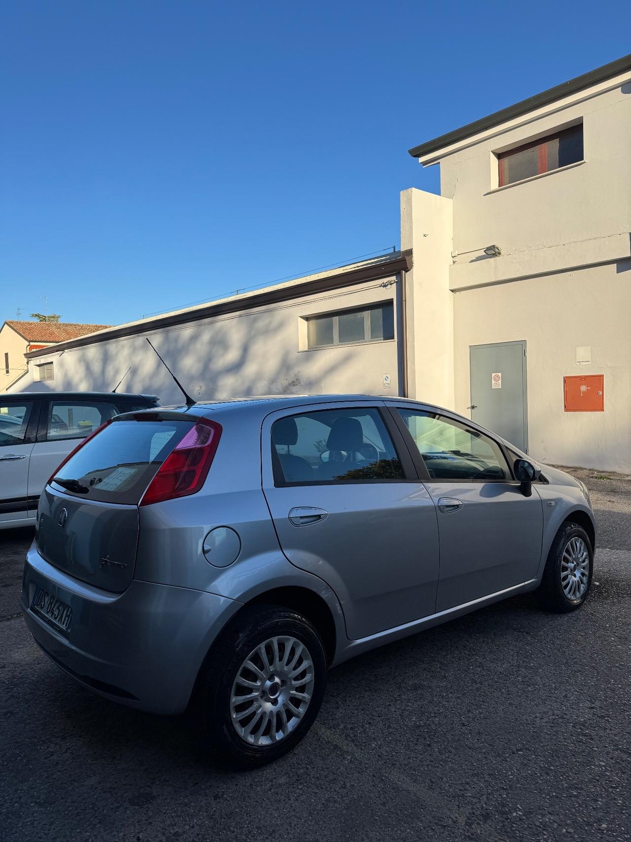 Fiat Grande Punto 1.4 5 porte Dynamic Natural Power