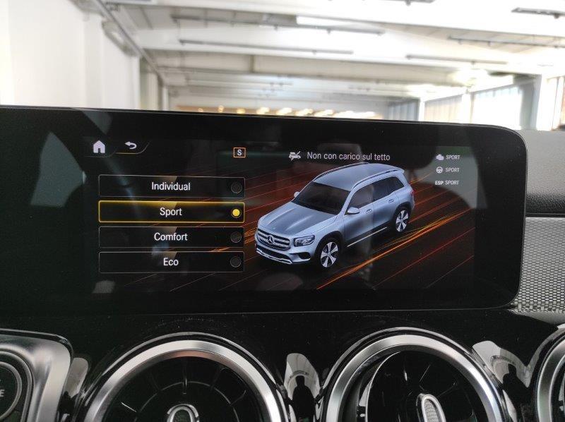 Mercedes-Benz GLB (X247) - GLB 200 d Automatic Business Extra