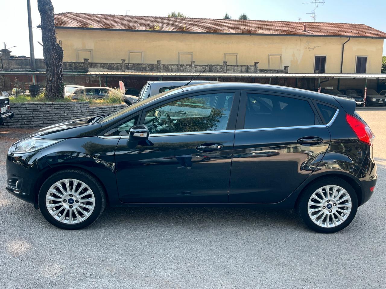 Ford Fiesta 1.0 80CV 5 porte Titanium