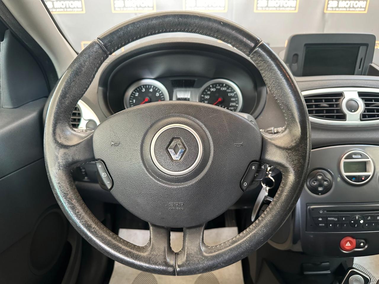 Renault Clio 1.2 16V 5 porte Dynamique