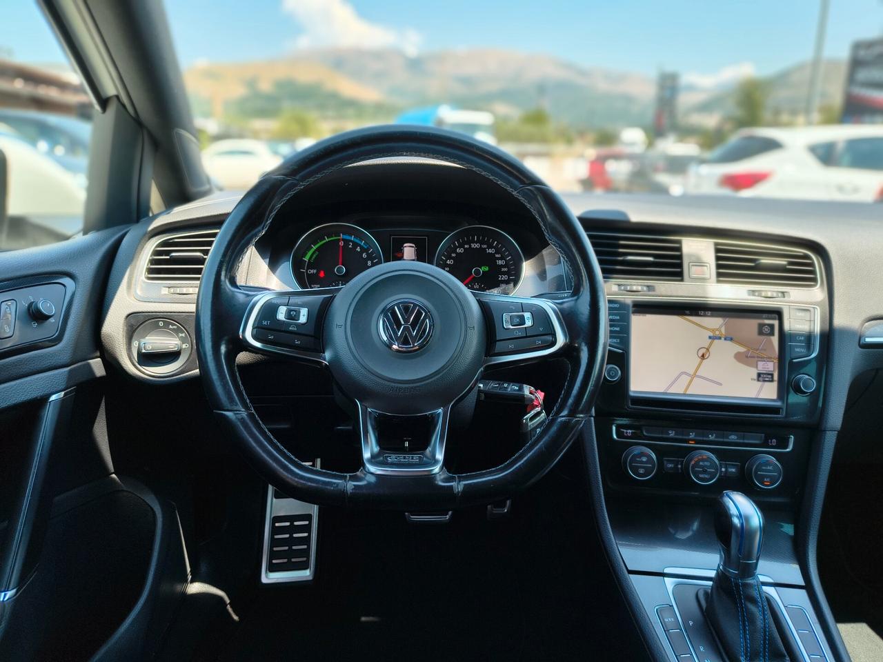 VW Golf GTE 1.4 TSI DSG Plug-In-Hybrid