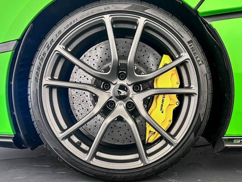 McLaren 570S Coupe - McLaren Milano