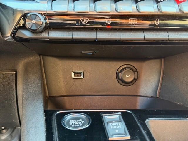 Peugeot 3008 Hybrid4 300 e-EAT8 Allure Pack