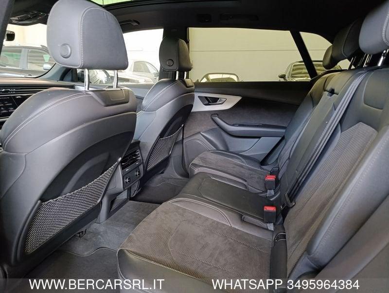 Audi Q8 55 TFSI quattro tiptronic Sport*S-LINE*TETTO*VIRTUAL COCKPIT PLUS*TELECAMERA 360*