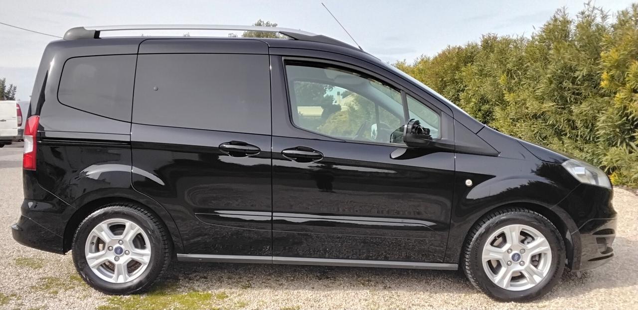 Ford Tourneo Courier Tourneo Courier 1.5 TDCI 75 CV Titanium