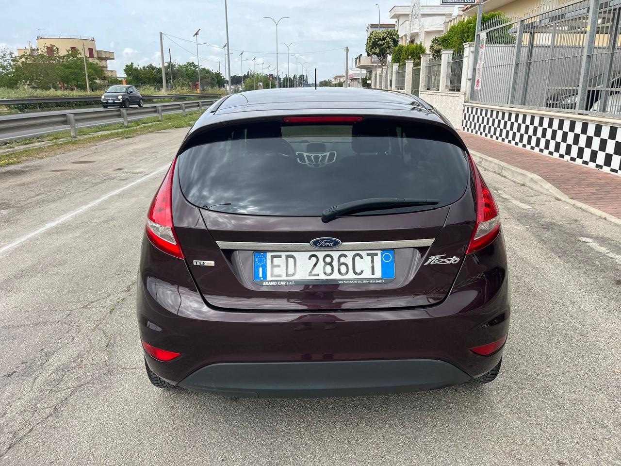 Ford Fiesta 1.6 TDCi 5p. Titanium Unipro 2010