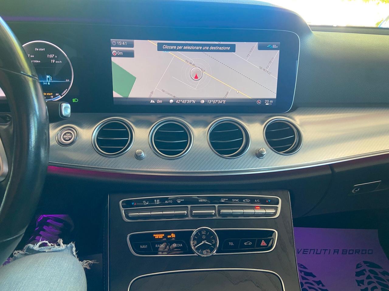 Mercedes E 200 Premium Plus
