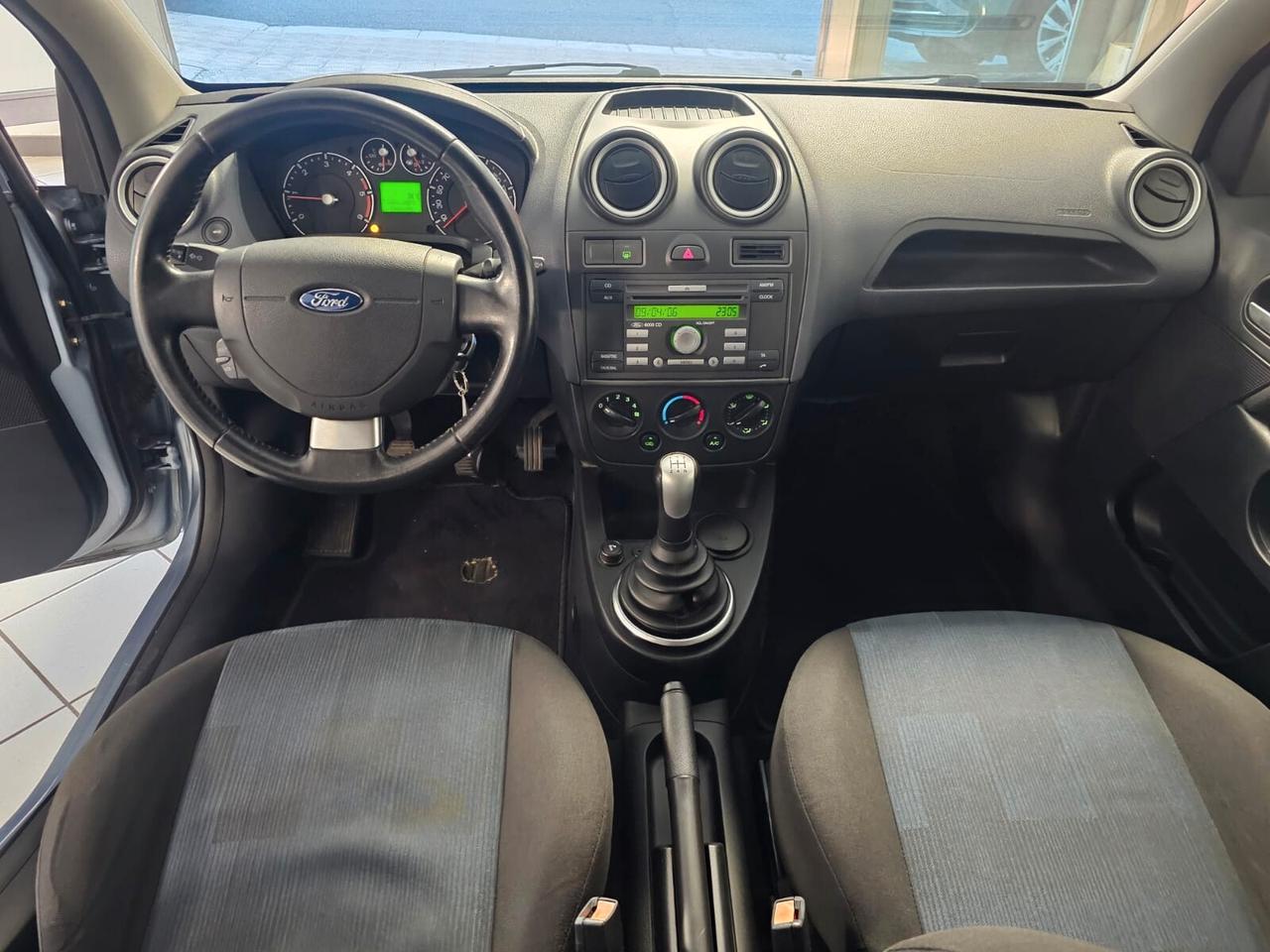 Ford Fiesta 1.4 TDCi 5p. Ghia