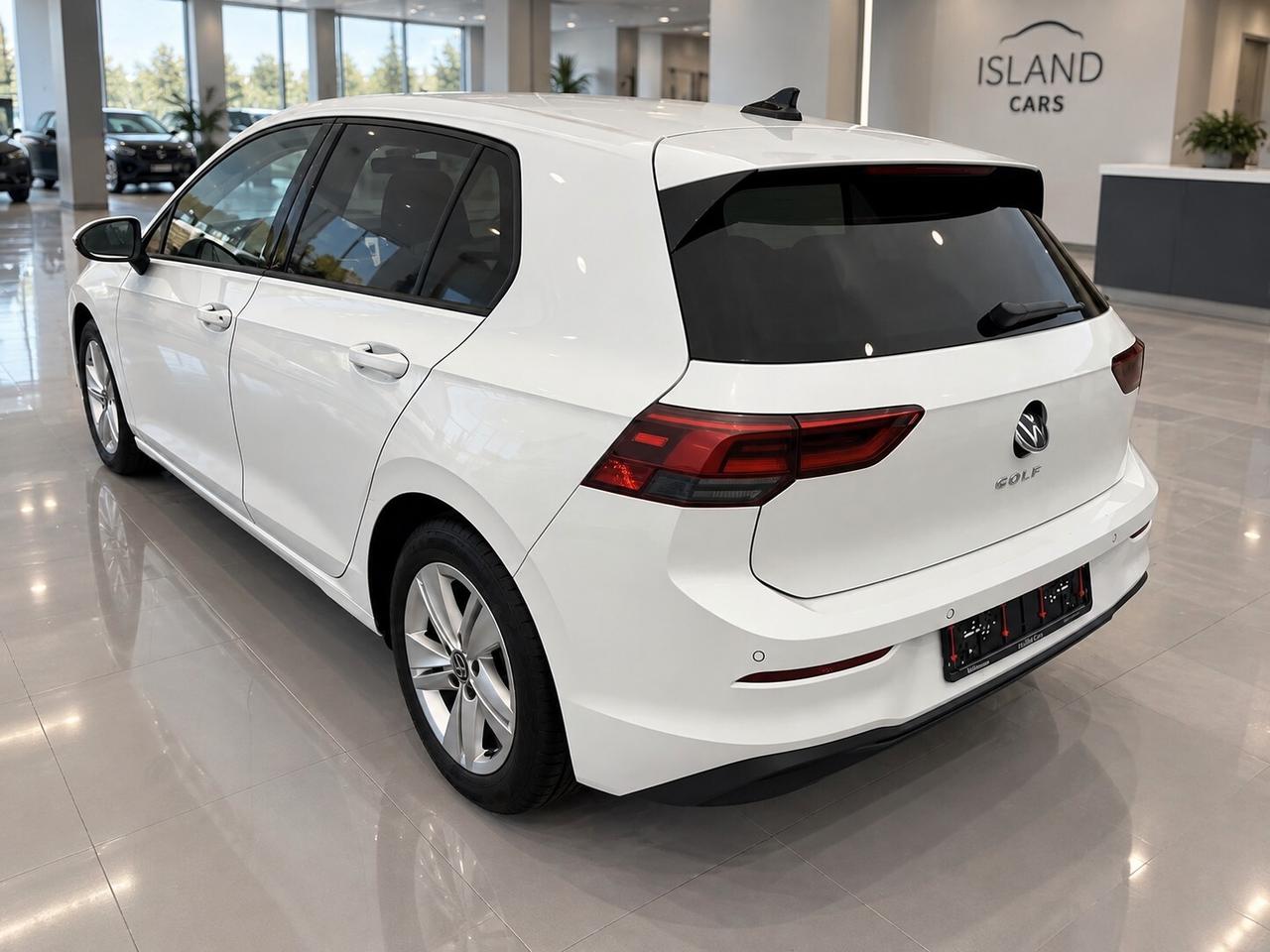 Volkswagen Golf VIII 1.0 TSI