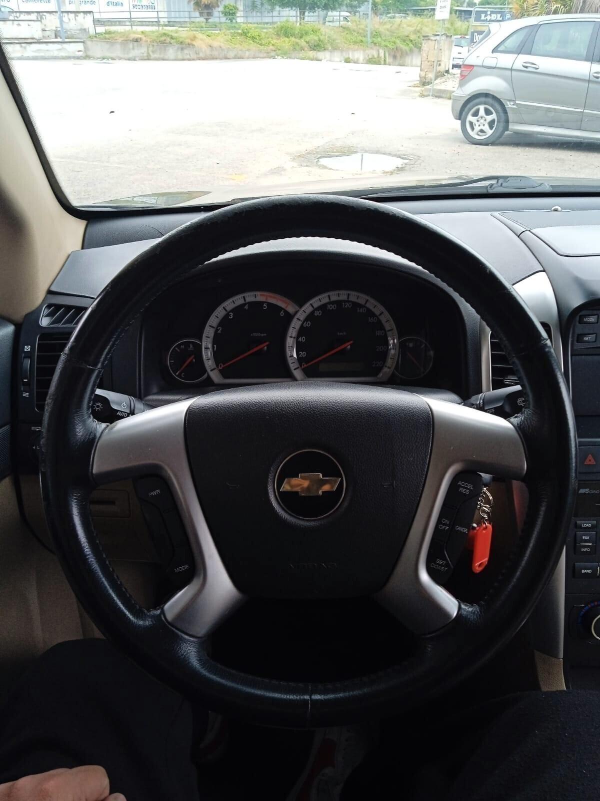 Chevrolet Captiva 2.0 VCDi LT 5 POSTI