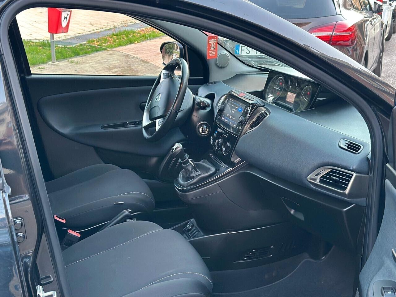 Lancia Ypsilon 1.2 69 CV GPL Ecochic